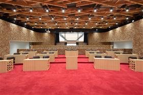 熊本県賞 天草市庁舎 3階 議場の画像