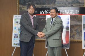 小山薫堂さん「熊本県世界遺産PR大使」委嘱状交付式