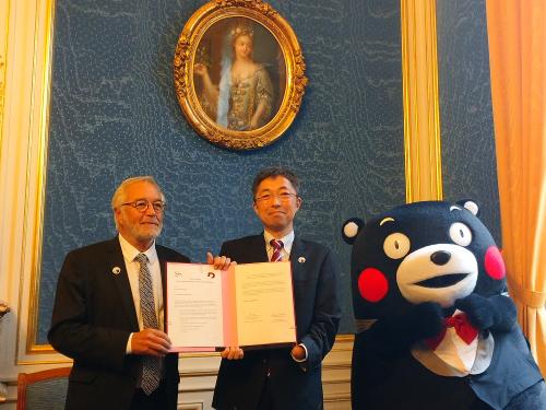 熊本県とディジョンのMOU調印式