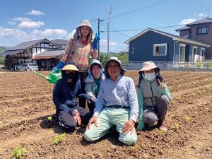 農場での集合写真(写真)