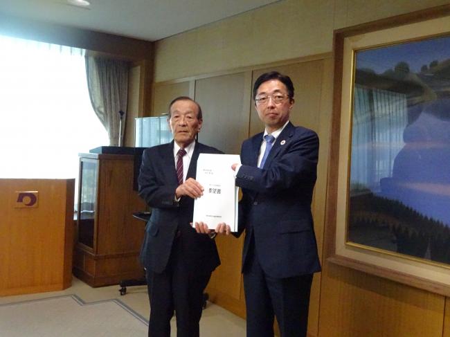 要望書の手交