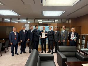 塩見事務次官
